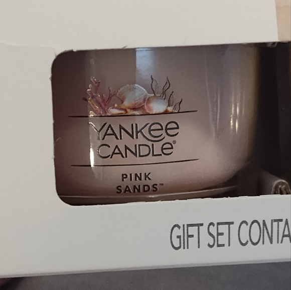 NWT! Yankee Candle Set (3pc Set) - Picture 4 of 9